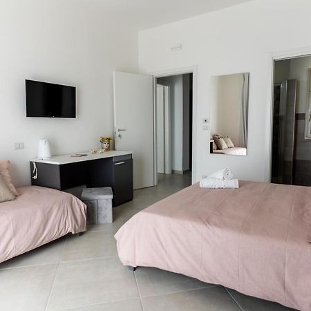 Teddu B&B จีอาร์ดีนี นักซอส ภายนอก รูปภาพ