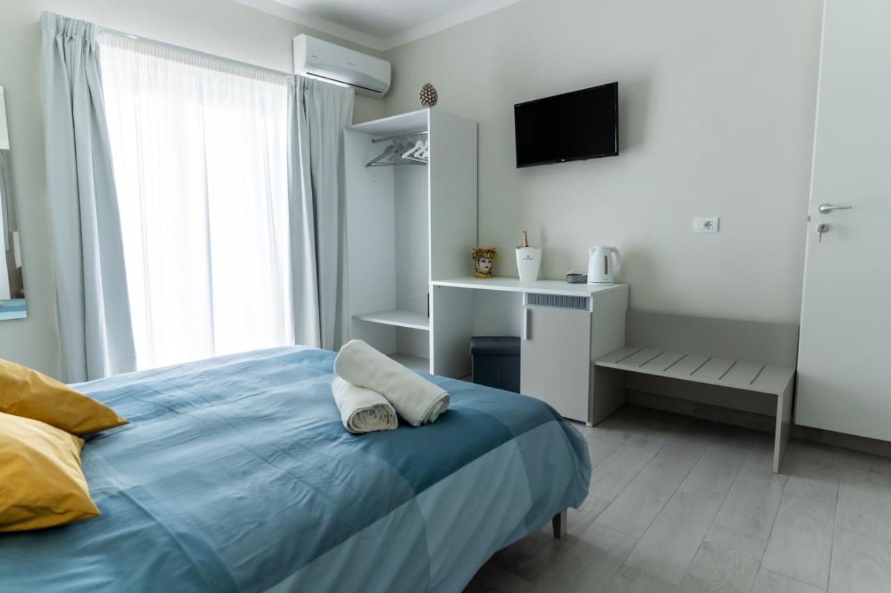 Teddu B&B จีอาร์ดีนี นักซอส ภายนอก รูปภาพ