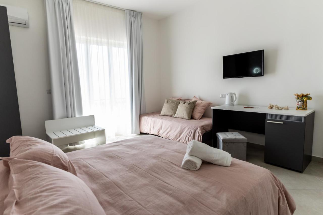 Teddu B&B จีอาร์ดีนี นักซอส ภายนอก รูปภาพ